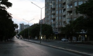 36 yaşlı kişi avtomobilində bıçaqlanaraq qətlə yetirildi - Bakıda