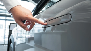 "Tesla" Çindən milyonlarla elektromobilini geri çağırır - SƏBƏB 