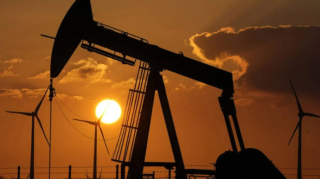 Цена Brent превысила 107 долларов впервые с 21 мая