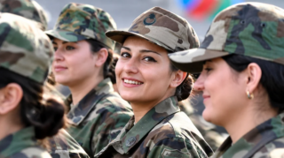 Azərbaycanda qadın hərbçilərlə bağlı YENİ QƏRAR: Müddət kəskin azaldıldı 