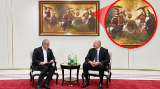 Əliyev və Pezeşkianın görüşündə diqqətçəkən detal: Arxadakı tablonun sirri nədir? – FOTO  