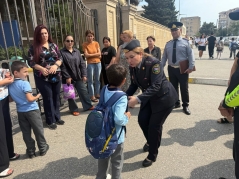 Sabunçudakı məktəblərdə “Diqqət, uşaqlar!” aylığı çərçivəsində görüşlər keçirilib - FOTOSESSİYA 