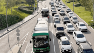 Bakıda iki küçədə avtobuslar üçün xüsusi zolaqlar təşkil edildi  - FOTO