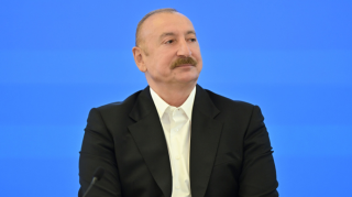 Əliyev İspaniya Kralını təbrik etdi 