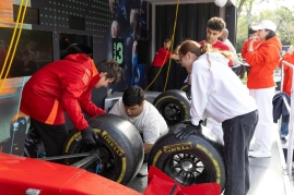 Bakıda "Formula-1" həyəcanı: Trekdən kənarda azarkeşləri nələr gözləyir? - FOTO 