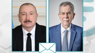 İlham Əliyev Aleksander Van der Belleni təbrik etdi 