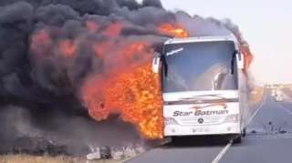 Şanlıurfada hərəkətdə olan avtobus yandı: Sərnişinlər təxliyə edildi 