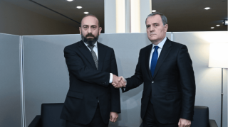 Ceyhun Bayramov Ararat Mirzoyanla görüşüb  