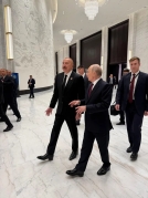 İlham Əliyev Bişkekdə Vladimir Putin ilə söhbət etdi - FOTOLAR