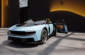 Ferrari ilk elektrikli avtomobilində fiziki düymələrə üstünlük verib - FOTO