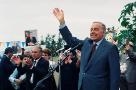 Tarixin yalnız təqvimdə qalmadığı gün - 3 Oktyabr - FOTOSESSİYA