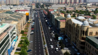 Bakının biznes mərkəzində piyada problemi: Metro yaxın olsa da, əlçatan deyil 