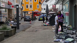 Almaniyada avtomobil piyada zonasına daxil olub, 8 nəfər xəsarət alıb 