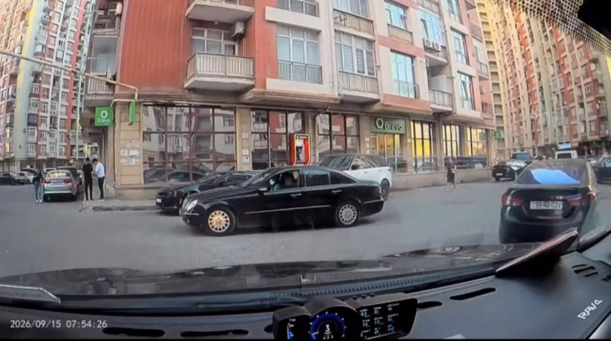 Məhəllə daxilində yol üstünlüyü necə müəyyən olunur? – İZAH – VİDEO 