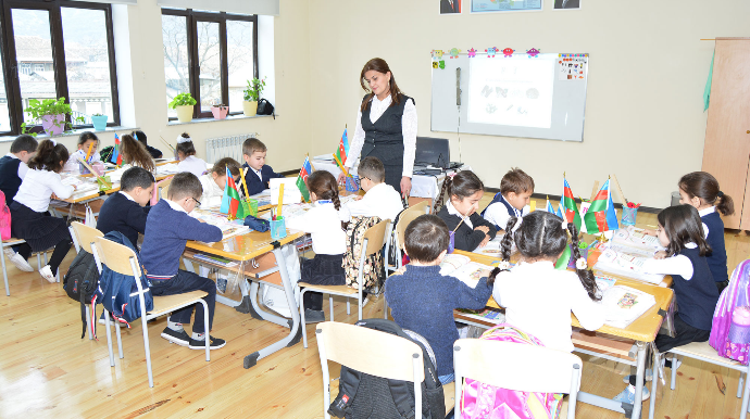 Dərsdən çoxunu öyrədənlərin günü – 5 Oktyabr – FOTOSESSİYA 