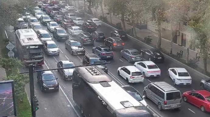Hazırda Bakıda bu yollar tıxacdır - SİYAHI - FOTO 