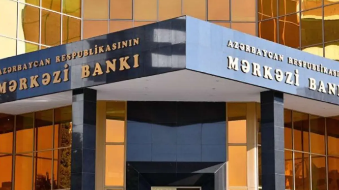Dövriyyədə yeni 100 manatlıqlar - Necə yoxlaya bilərsiniz? - FOTO - VİDEO