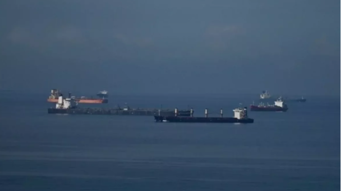 Hörmüz boğazında tankerə hücum zamanı 12 dənizçi yaralanıb 